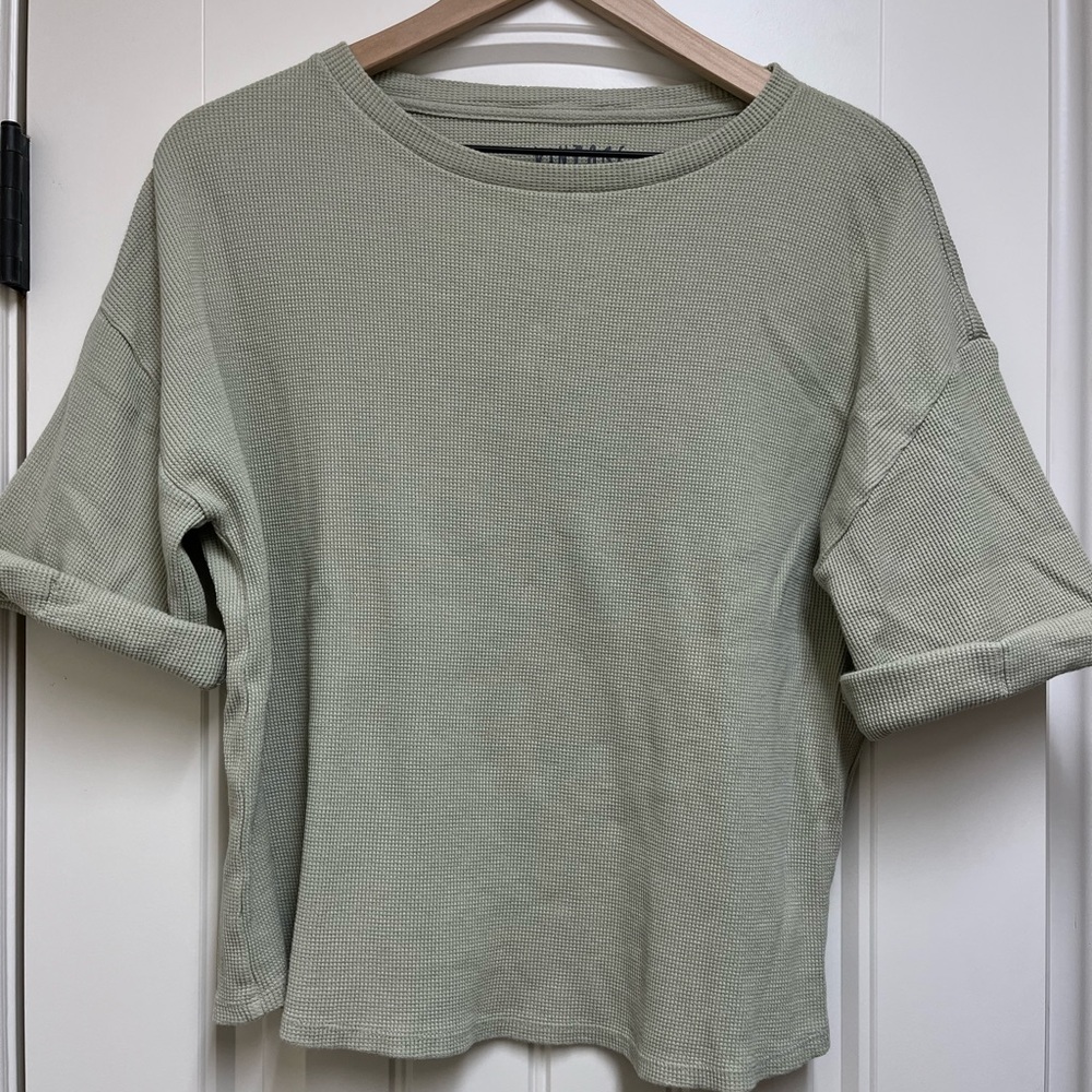 Waffle Knit 3/4 Sleeve Tee In Sage Green